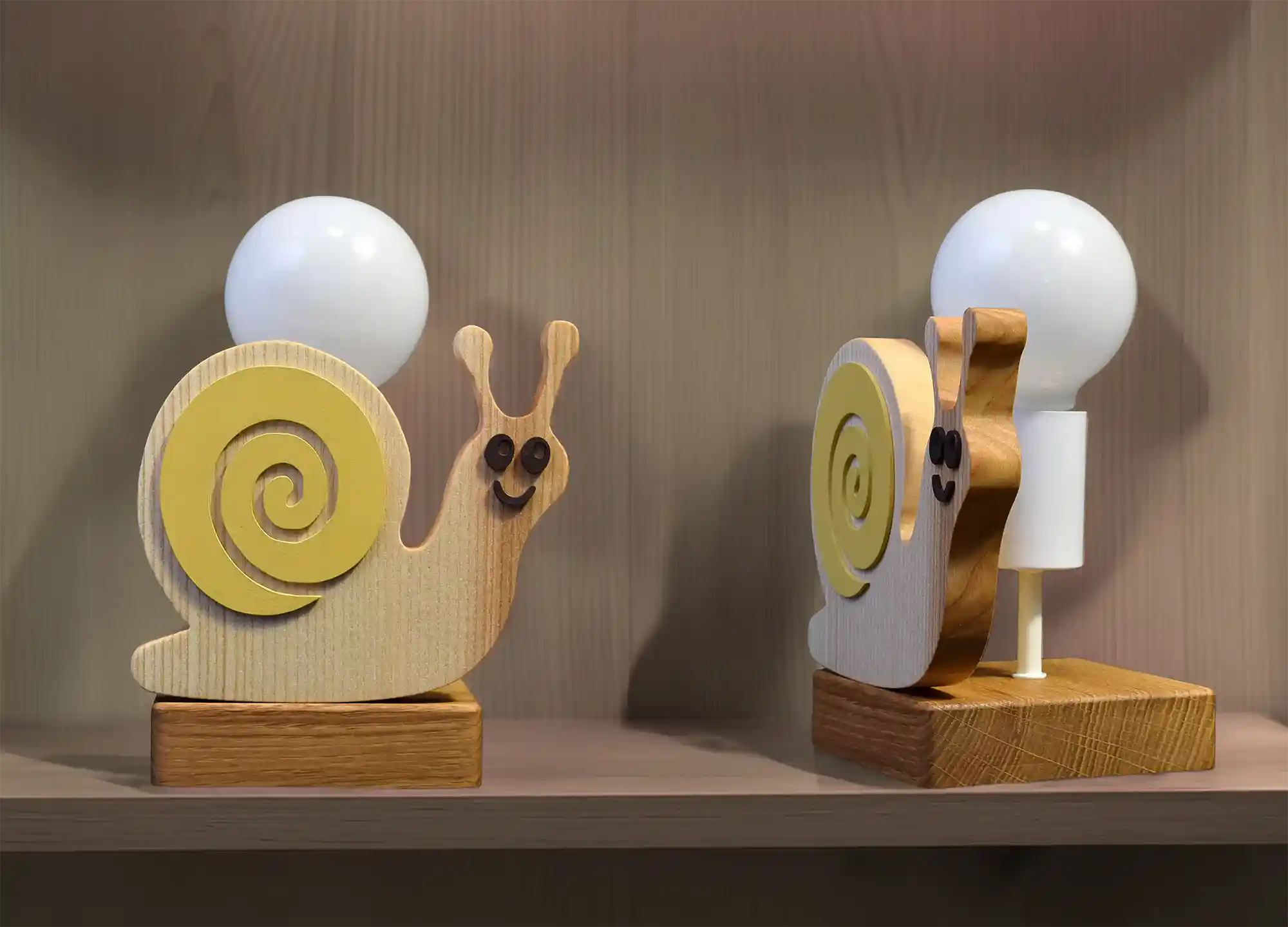Lampe enfant en forme d'escargot